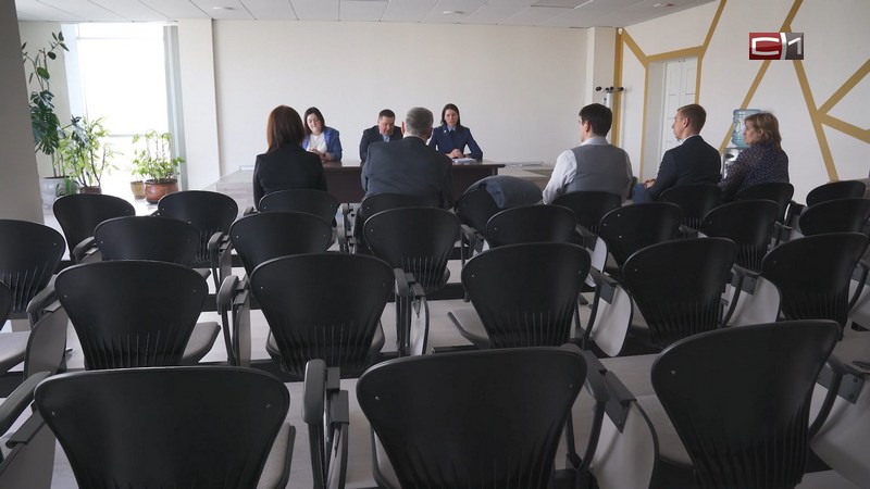 Попытка №2: сотрудники «Центра» снова проигнорировали встречу в мэрии Сургута