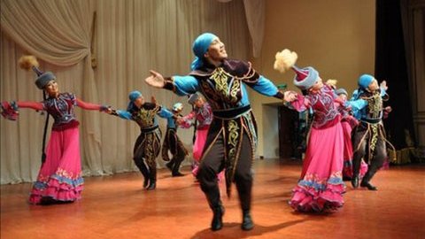 День культур. Вартовчане на этих выходных знакомятся культурой казахского и дагестанского народов
