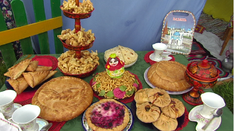 Кыстыбый, эчпочмак и другие блюда татаро-башкирской кухни на главном Сабантуе Югры