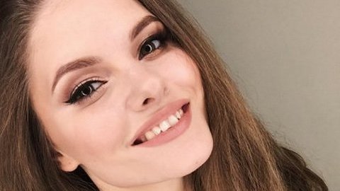 Самая красивая улыбка планеты! 21-летняя сургутянка представила на интернет-конкурс серию своих фото
