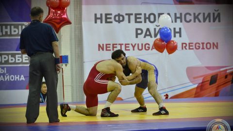 Пойковский готовится к крупному международному турниру по вольной борьбе