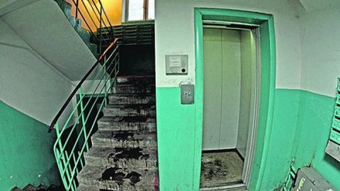 В лифтах гибнет около 50 человек в год. С сегодняшнего дня в России ужесточаются правила эксплуатации подъемников