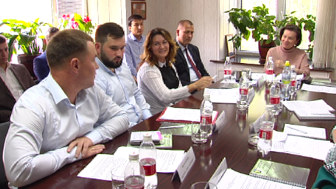 Наталья Комарова предложила предпринимателям переформатировать фермерский бизнес в кооператив