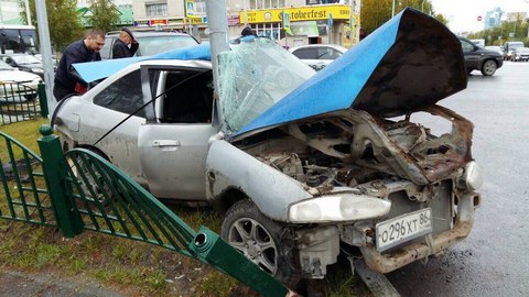 Крупное ДТП на Набережном: столкнулись три автомобиля. ФОТО