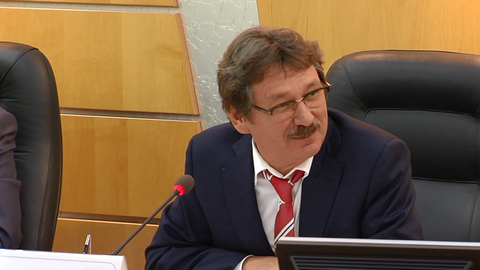 Евгений Барсов уходит с поста депутата сургутской городской думы
