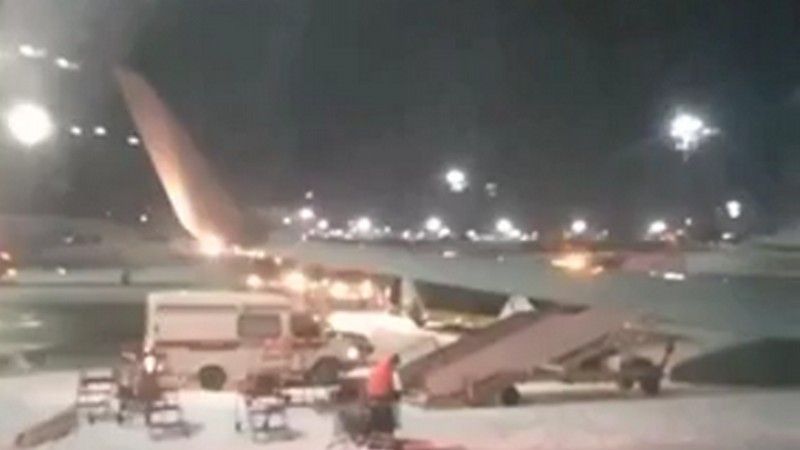 СРОЧНО! Самолет авиакомпании «ЮТэйр», летевший в Сургут, экстренно вернулся во Внуково. ВИДЕО