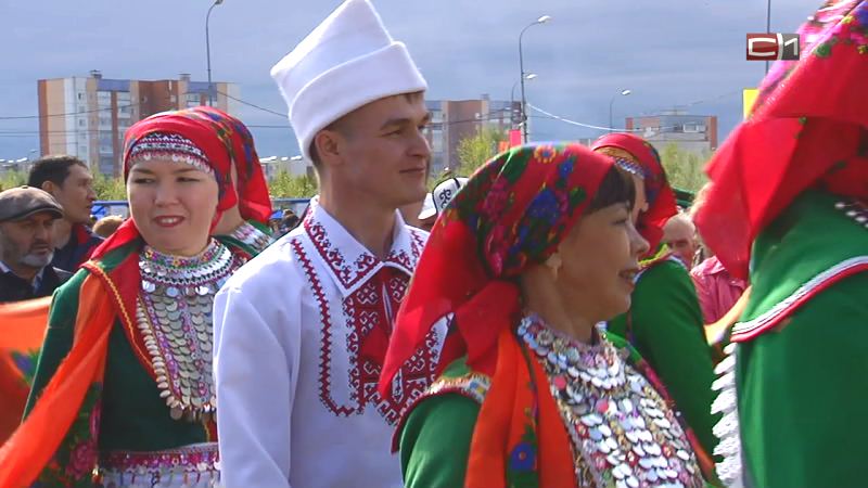 Два важных праздника в один день в Сургуте: самые яркие моменты
