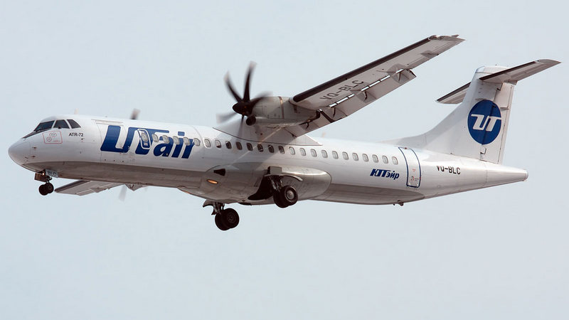  Росавиация расследует причины сбоя в двигателе самолета «ЮТэйр» при посадке в Тюмени