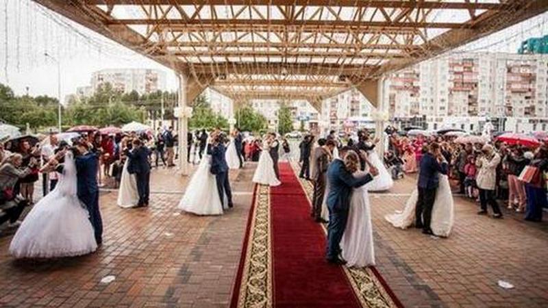 Массовая регистрация браков в Сургуте пройдет по свадебным канонам разных народов