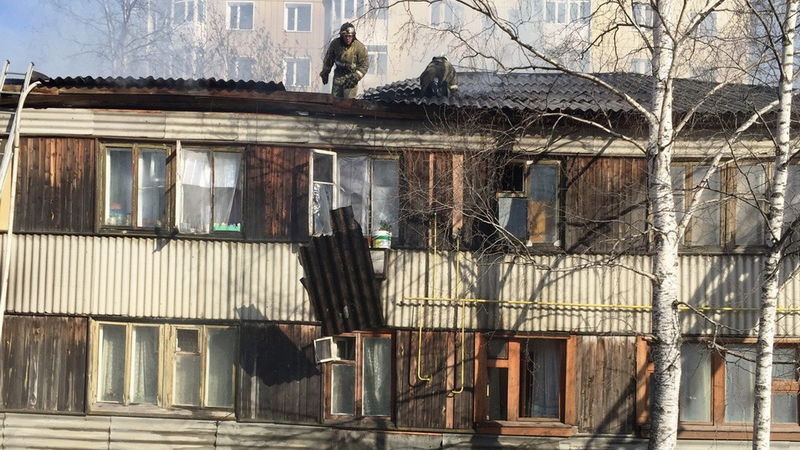 Пожар в многоквартирном доме в Нефтеюганске мог вспыхнуть из-за бытового газа