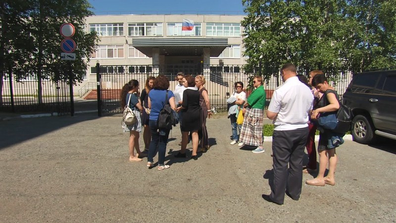 Выпускники девятых классов в Сургуте могут начать искать новые школы