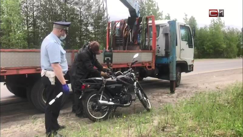 В Сургутском районе задержали байкеров без экипировки и прав
