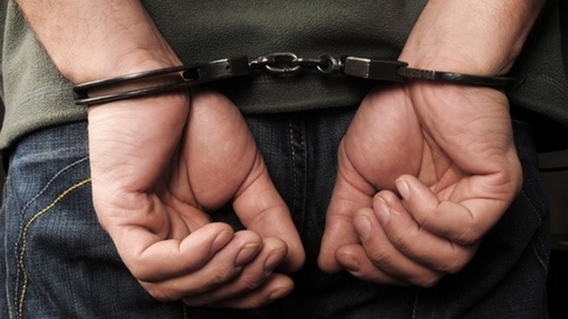 Полицейские Югры поймали мошенника, находящегося в федеральном розыске