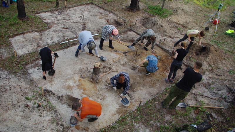 Археологи обнаружили на раскопках в Югре редкий артефакт бронзового века