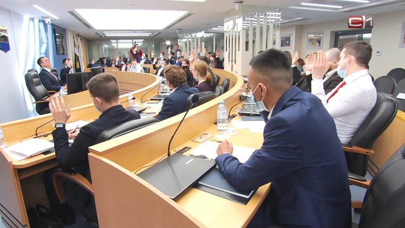 Состоялось первое заседание молодежной палаты Думы Сургута в новом составе