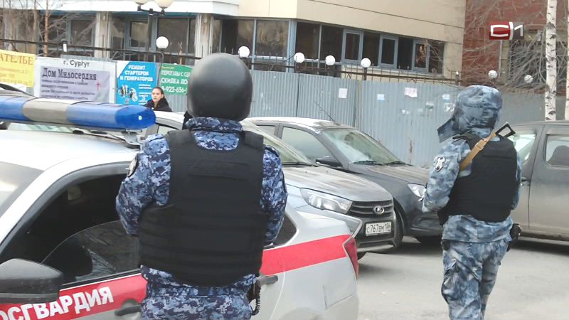 В Сургуте снова заметили полицейских в касках и бронежилетах