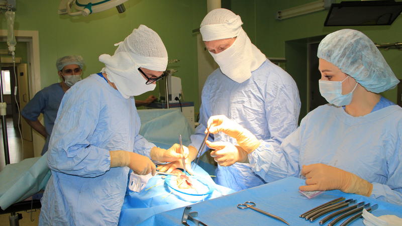 Лучший хирург Югры работает в Сургутской ОКБ