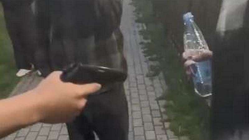 Полиция в Сургуте проверяет инцидент со школьником, у которого вымогали телефон