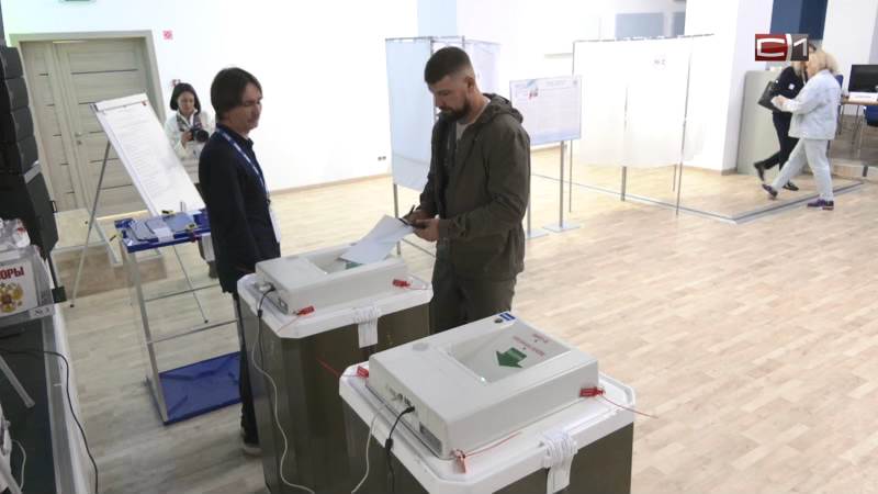 На одном из избирательных участков Сургута проводили экскурсии для голосующих