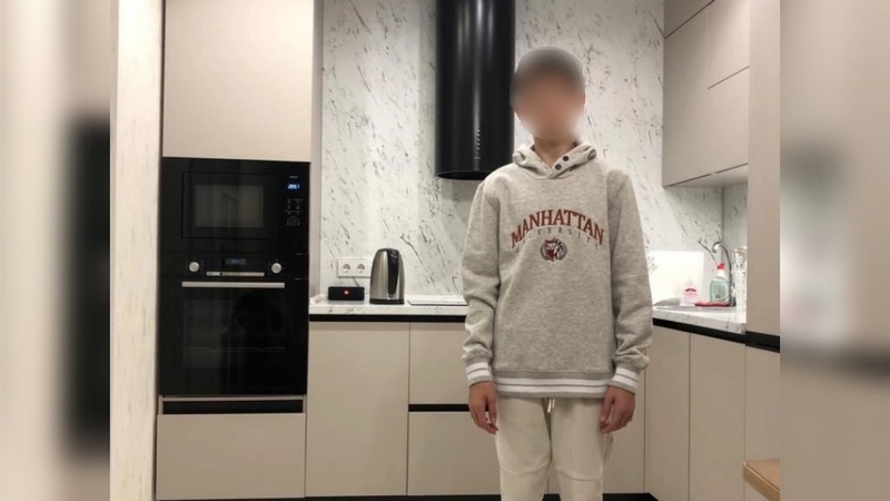 Продал телефон и снял квартиру. Пропавшего в Сургуте подростка нашли в столице Урала