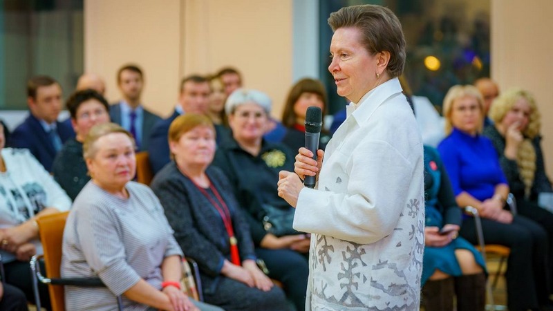 Плавполиклиника, экономика и ветхое жилье: губернатор Югры посетила Березовский район