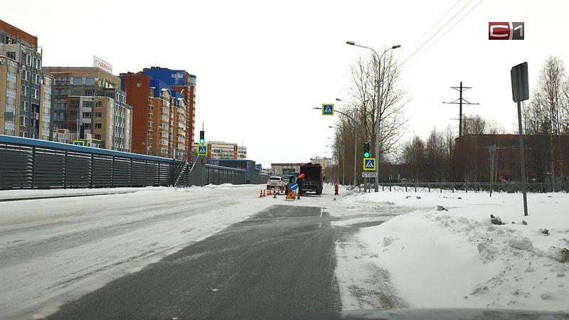 Дорожные службы в Сургуте красят пешеходные переходы в конце ноября