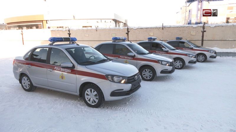 Десятки машин пополнили автопарк отделения Росгвардии в Сургуте