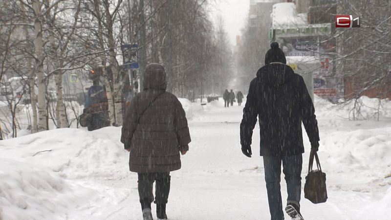 Девятиклассники в Сургуте отправились на сдачу экзамена в мороз