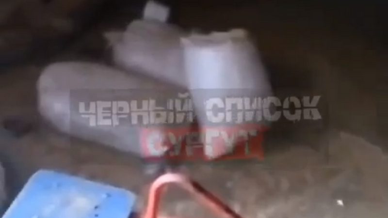 В Сургуте жители дома на Крылова пожаловались на неприятный запах в квартирах