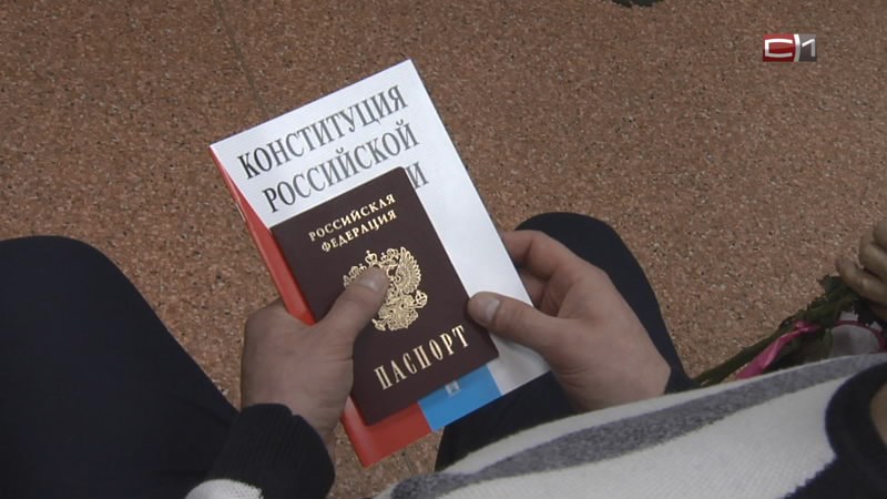 Мигрант с поддельным паспортом пытался встать на учет в Югре