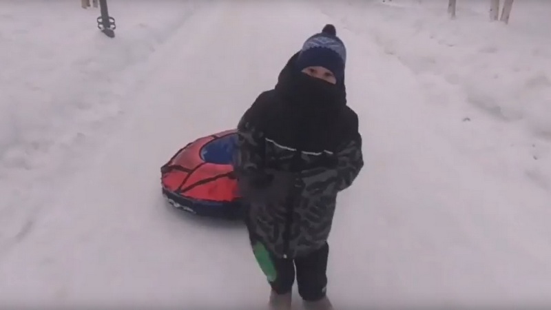 Уже бегает: врачи Сургута о мальчике, который на карусели чуть не лишился ноги