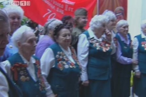 Ветеранов поздравил глава Сургута