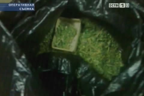 В Сургуте мужчина выращивал марихуану в гараже