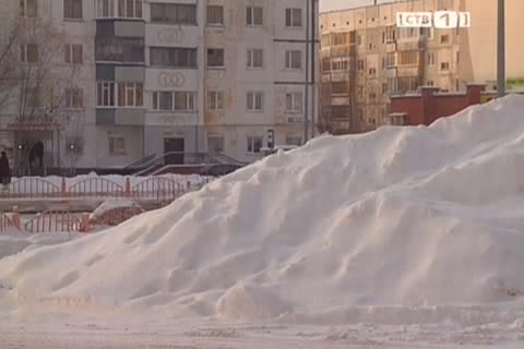 Сургутские коммунальщики поплатились за плохую уборку снега 
