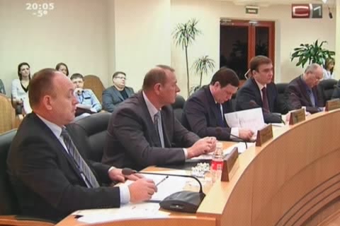 Итоги первого года своей работы подвели сургутские депутаты   