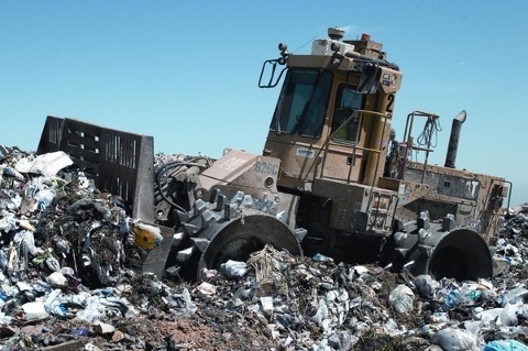 Незаконная свалка в Ульт-Ягуне 10 лет загрязняет природу 