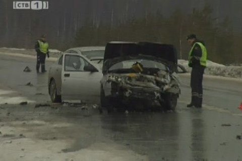 Автомобильная авария на трассе Сургут - Федоровский