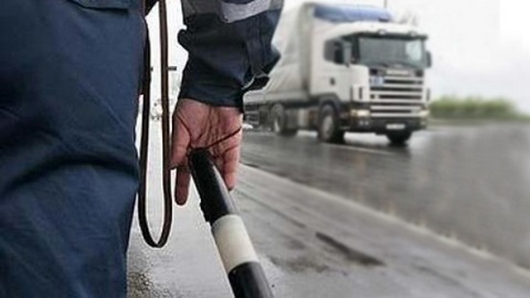 Полицейские Югры на окружных трассах напомнят водителям о ПДД 