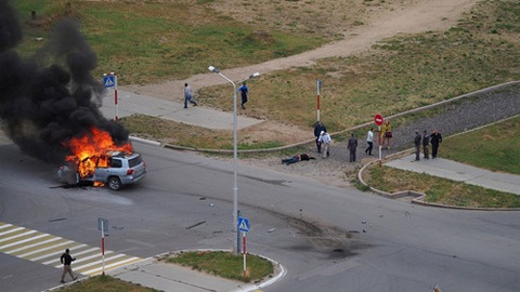 В Нижневартовске взорвался джип: пострадал водитель. ВИДЕО