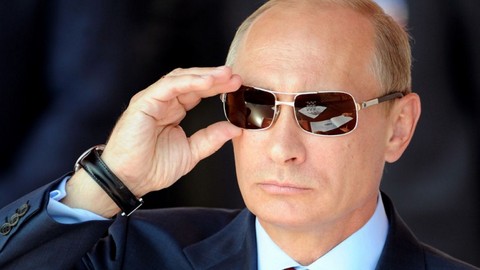 Чиновникам, критикующим законопроекты, Путин предложил уйти в отставку