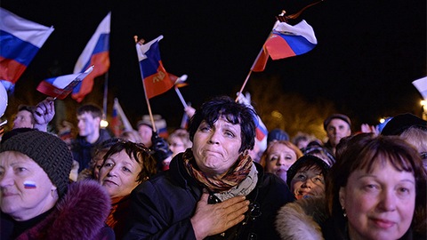 Россия признала Крым независимым государством. Запад ввел санкции