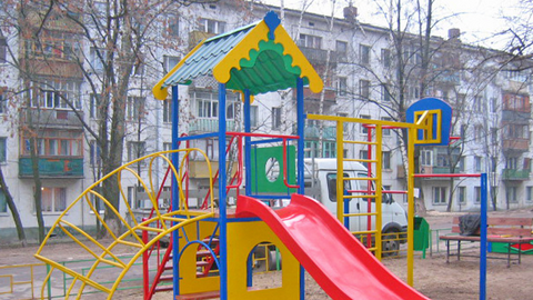Несуществующая детская площадка обошлась сургутянам в миллион рублей