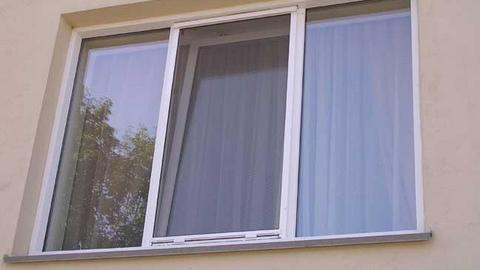 10-летний югорчанин выпал из окна квартиры на 5 этаже