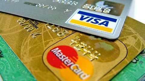 Российские власти решили не давить на Visa и MasterCard