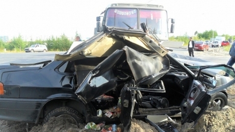 Автомобилист с 14-дневным стажем вождения и его 15-летняя пассажирка погибли в ДТП в Югре. ФОТО