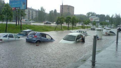 Администрация Ижевска стала фигурантом уголовного дела из-за дождя, который размыл дороги
