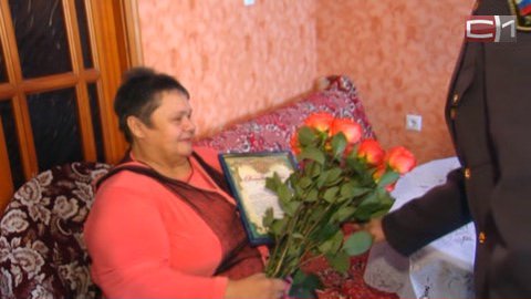 «Спасибо, мама!» В полиции Сургута поздравили с Днем матери 