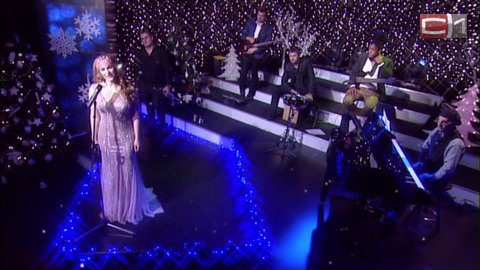 Смотрите новогодний концерт звезды шоу «Голос» Анжелики Фроловой на sitv.ru!
