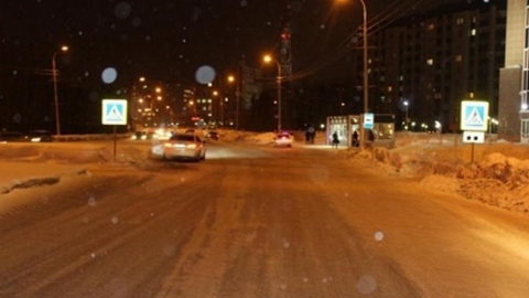 "Зебра" - не гарант безопасности. Mercedes в Сургуте сбил женщину на пешеходном переходе