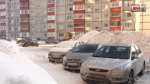 Ровно 100 жалоб поступило в виртуальную приемную ЖКХ в Сургуте. Основная тема — плохая уборка снега